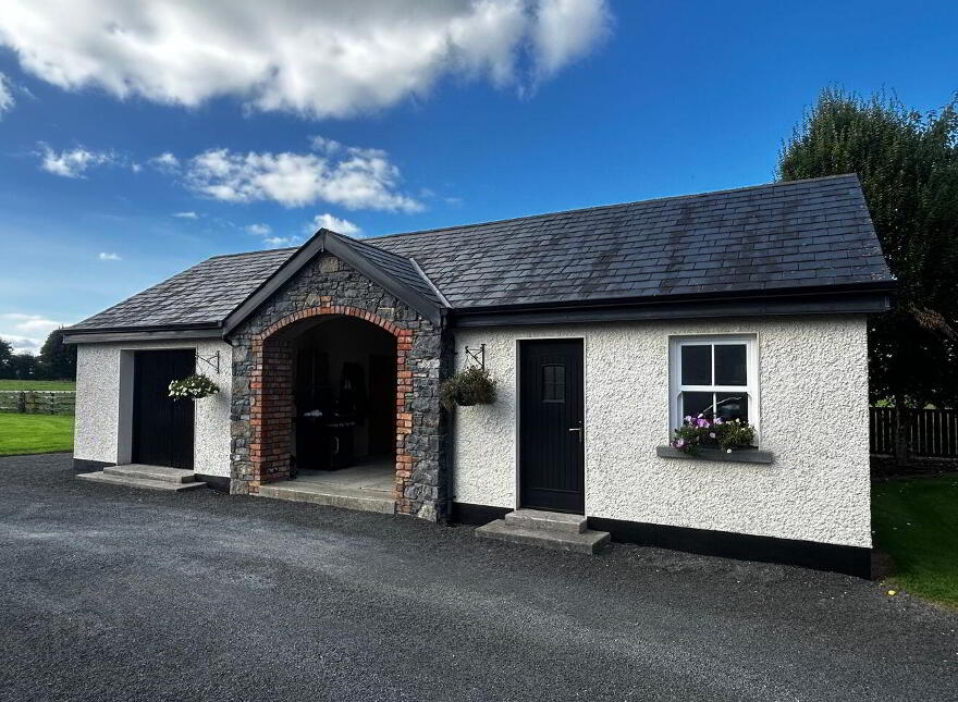 Leanmor House, Kilmore, Dundrum, E34H500