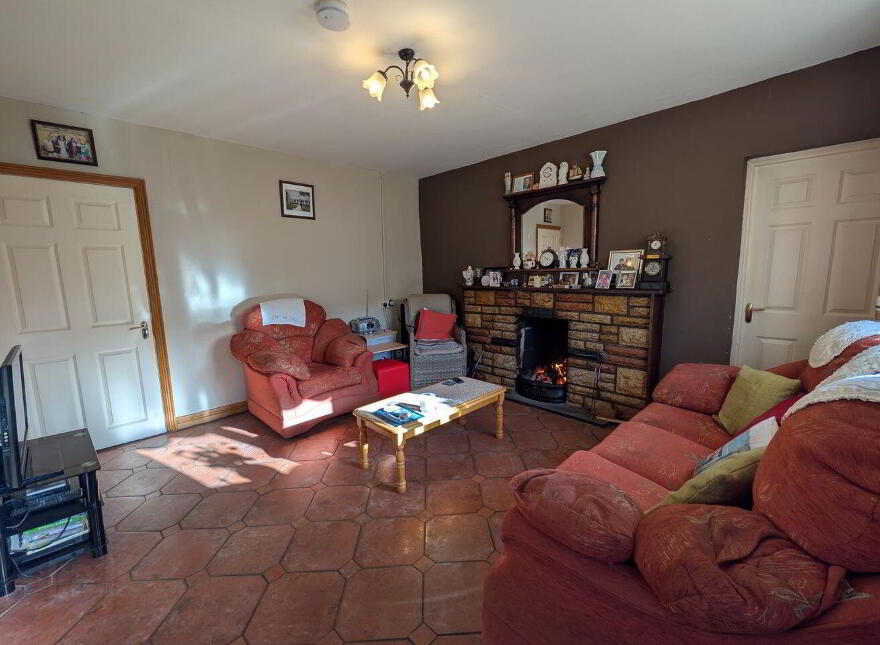 Forth Village, Kinaffe, Swinford, F12W2T8