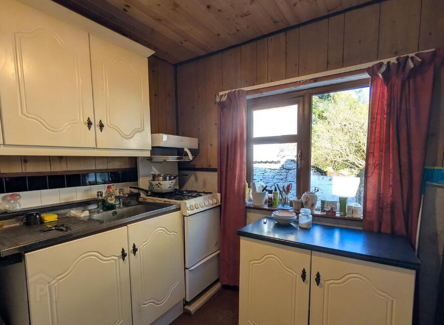 Forth Village, Kinaffe, Swinford, F12W2T8