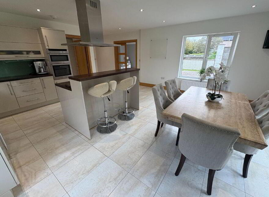 4 Meadow View, Rylane, P32KT95