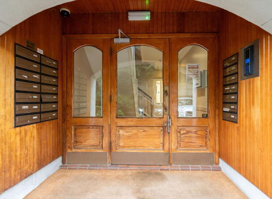 100 Shanagarry, Milltown Road, Dublin 6, D06RR77