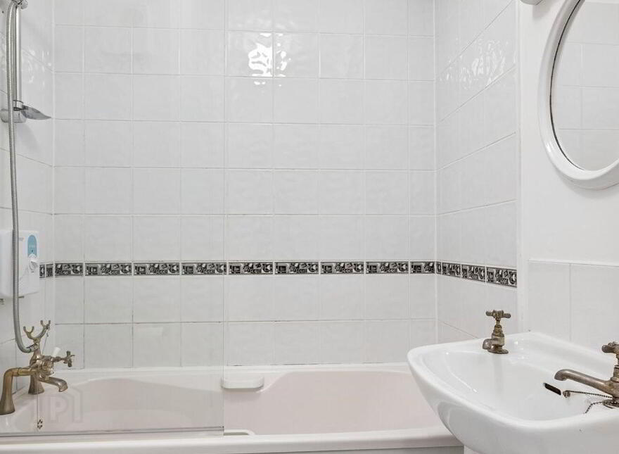 100 Shanagarry, Milltown Road, Dublin 6, D06RR77