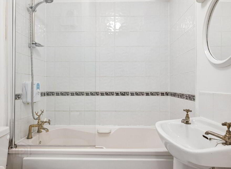 100 Shanagarry, Milltown Road, Dublin 6, D06RR77