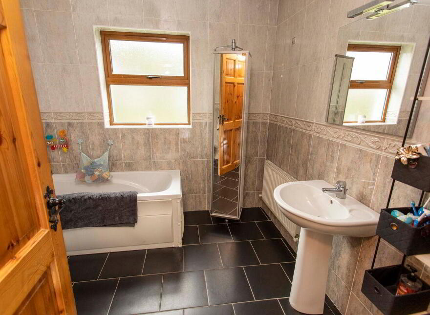 Sandy Lane, Banna, Banna, V92TN23