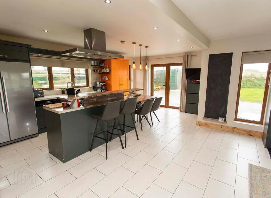 Sandy Lane, Banna, Banna, V92TN23