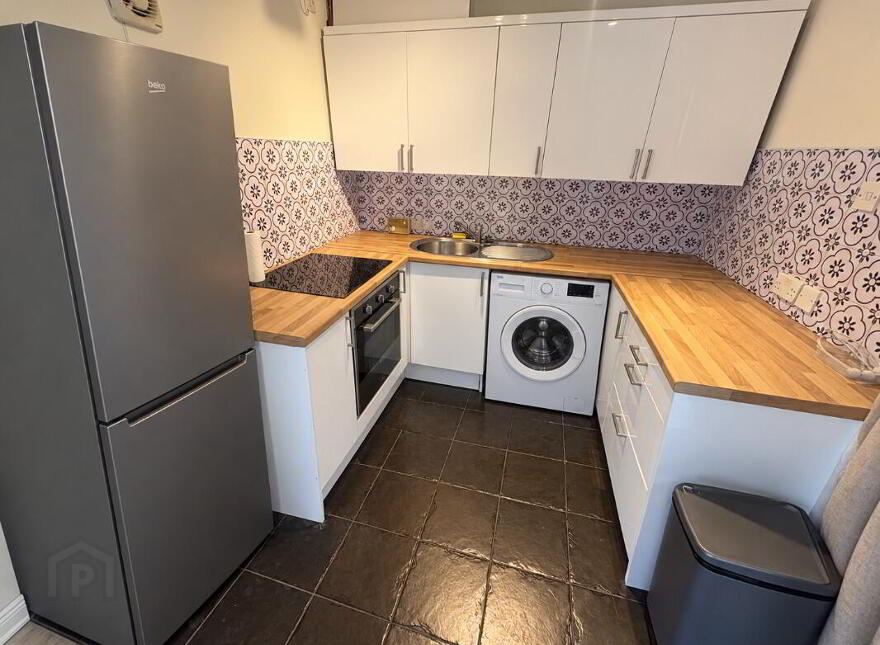 19 Balmoral Court, Belfast, BT9 7GR