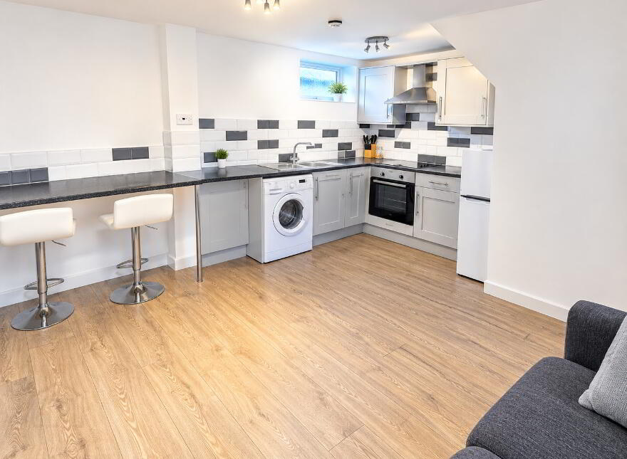 9D, Crawford Square, Londonderry, BT48 7HR