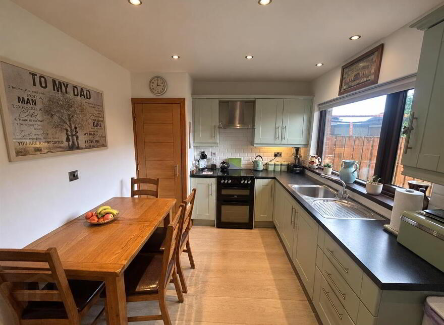6 Cheadle Park, Waterside, L'Derry, BT47 5HU