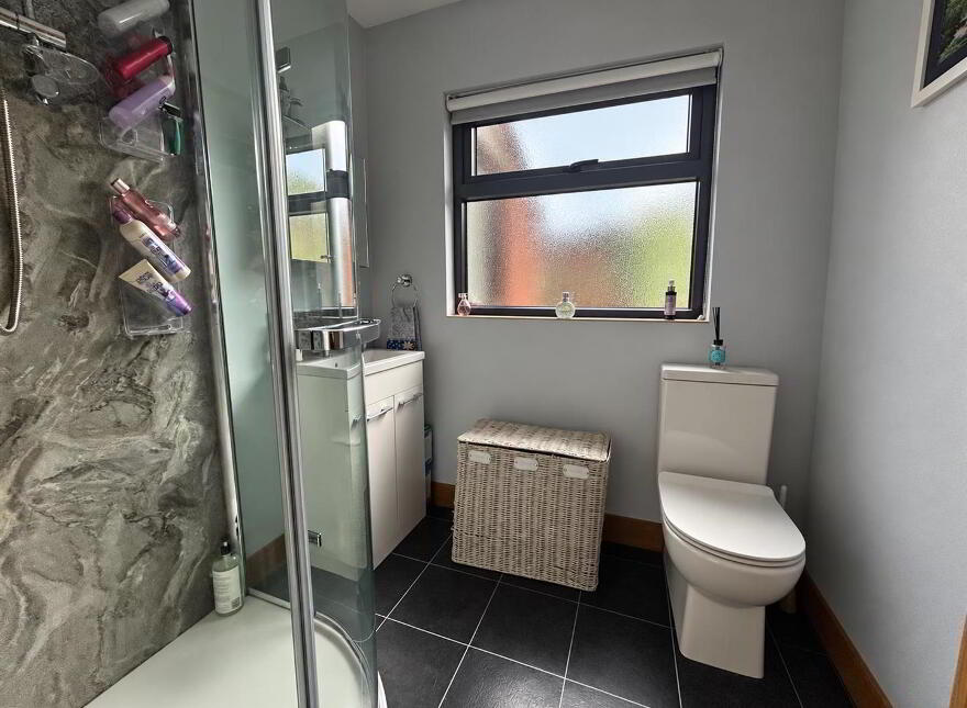 6 Cheadle Park, Waterside, L'Derry, BT47 5HU