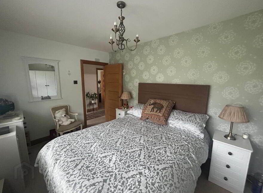6 Cheadle Park, Waterside, L'Derry, BT47 5HU