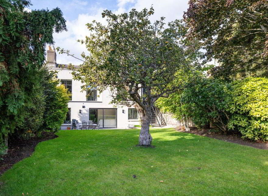 2 Garville Road, Rathgar, D06F9P7