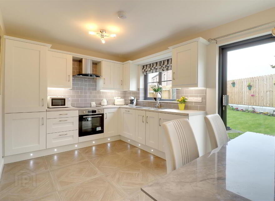 8 Little Enler Park, Comber, BT23 5ZW