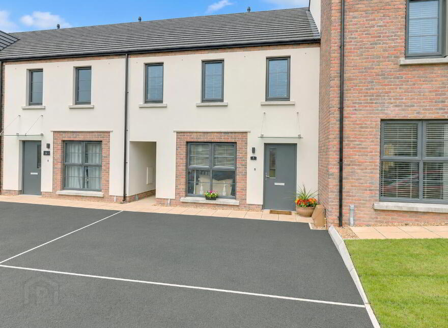 8 Little Enler Park, Comber, BT23 5ZW