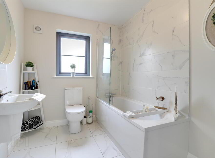 8 Little Enler Park, Comber, BT23 5ZW