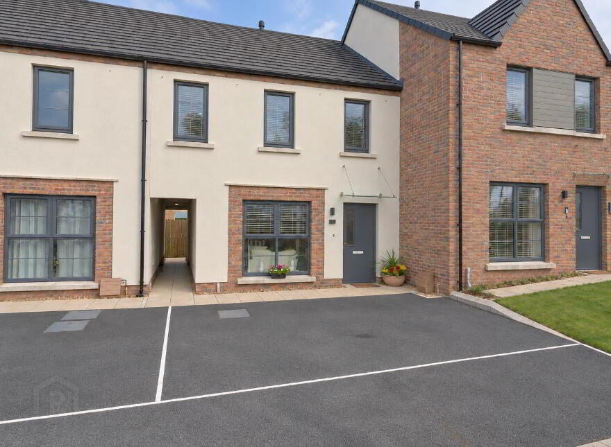 8 Little Enler Park, Comber, BT23 5ZW