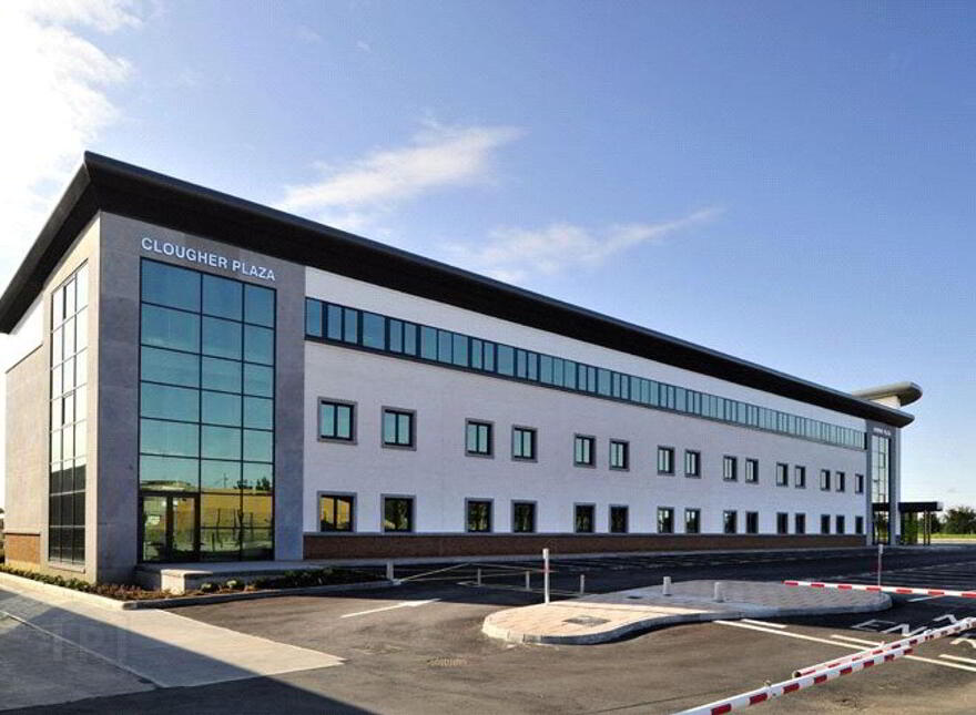 Lacken Plaza, Bracetown Business Park, Clonee, Clonee, D15