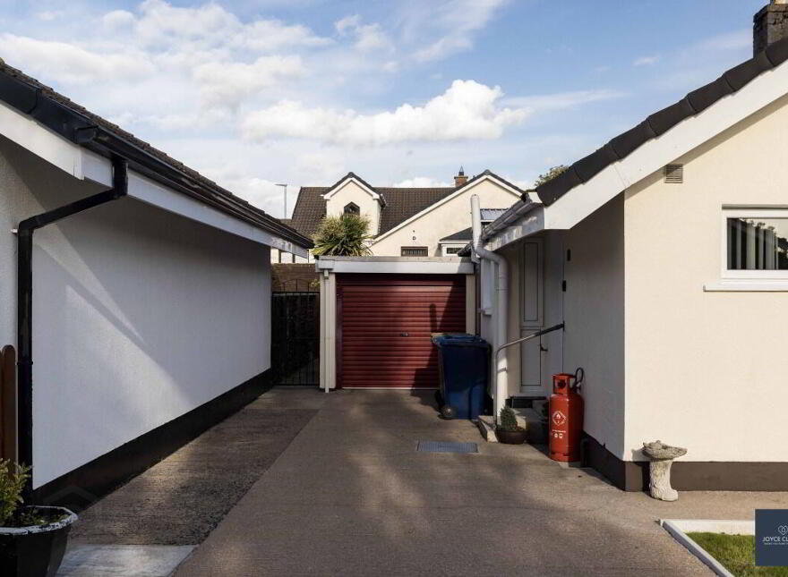 27 Magherana Park, Waringstown, BT66 7QF