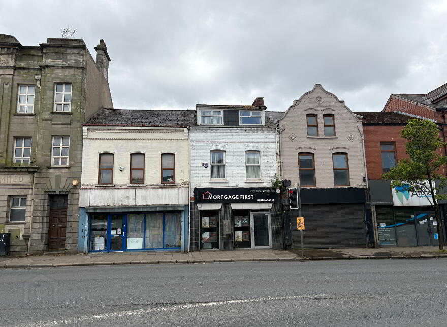 423-425 Newtownards Road, Belfast, BT4 1AT photo