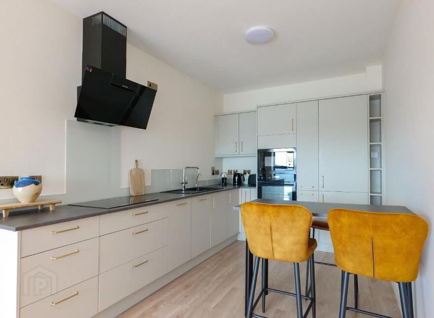 4 Tonn Na Mara, Dock Road, Galway City Centre, H91A9C5