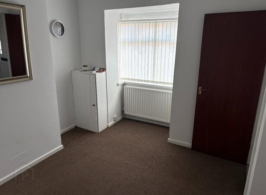 8 Bloomfield Crescent, Belfast, BT5 5AT