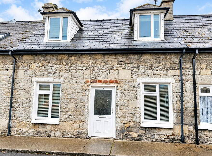9 Woodview Terrace, Foynes, V94KHC8