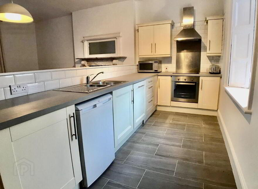Apartment 2 13 Newgrove Avenue, Sandymount, Sandymount, D04CK81