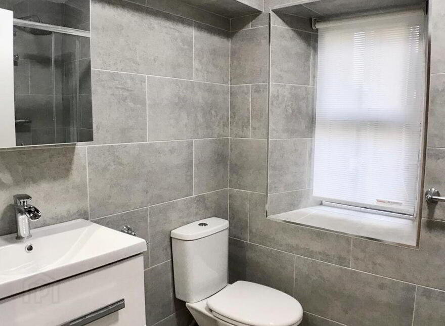 Apartment 2 13 Newgrove Avenue, Sandymount, Sandymount, D04CK81