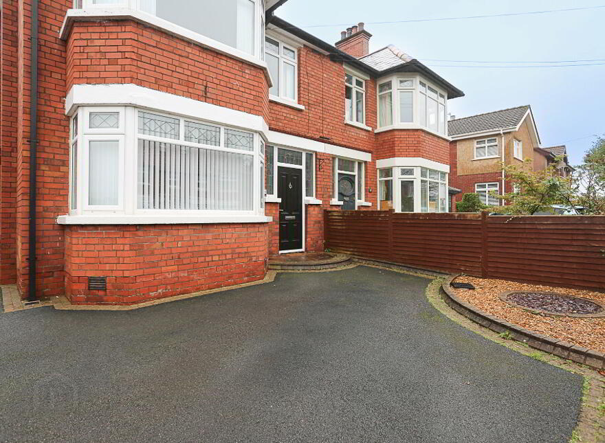 16 Graham Gardens, Belfast, BT6 9FB