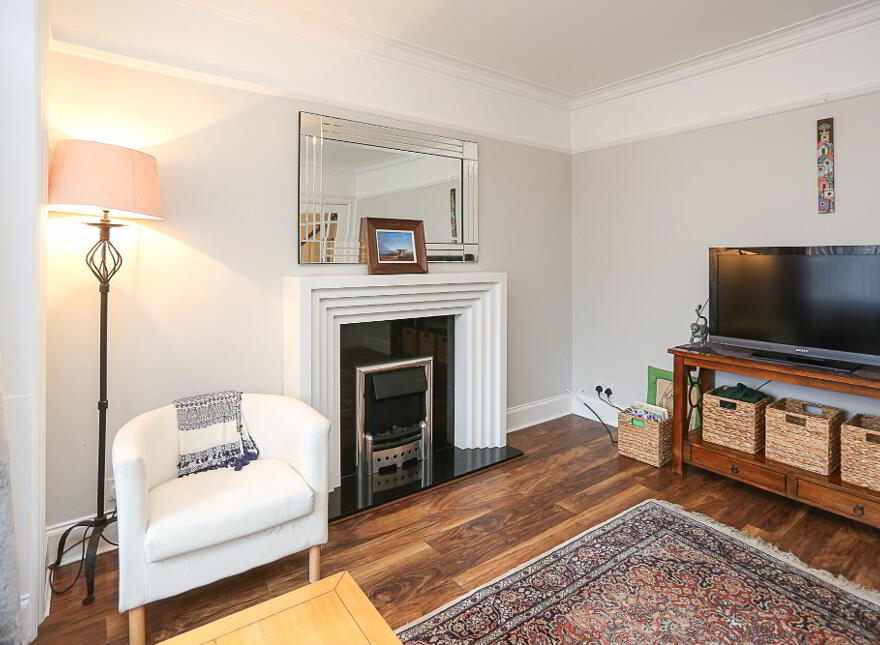 16 Graham Gardens, Belfast, BT6 9FB