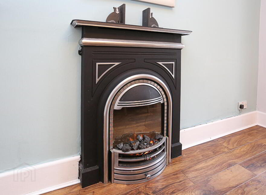 16 Graham Gardens, Belfast, BT6 9FB
