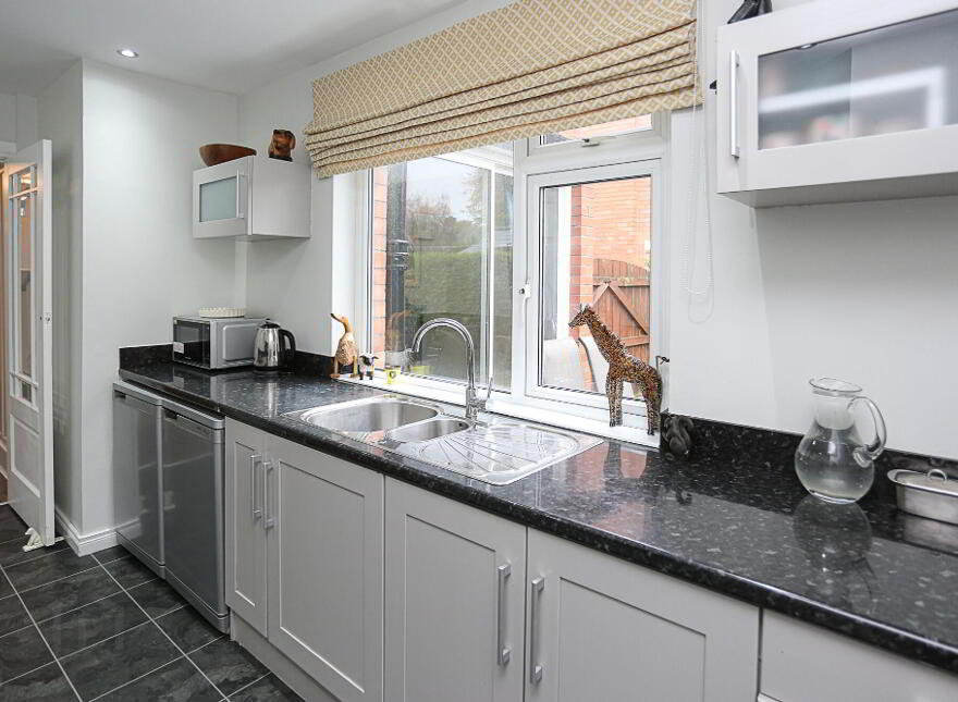 16 Graham Gardens, Belfast, BT6 9FB