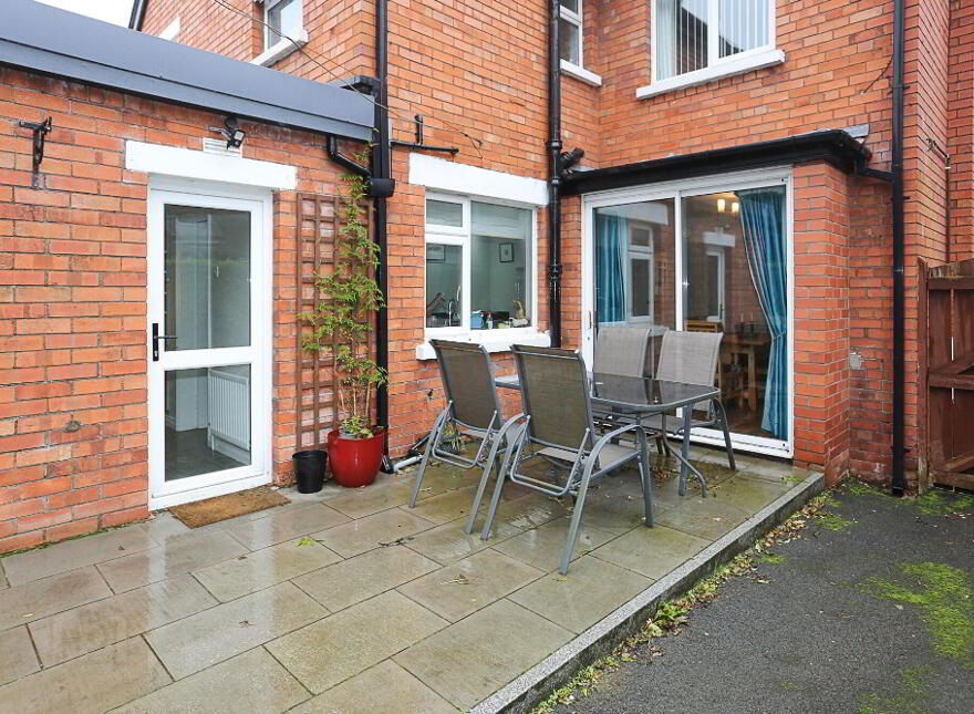 16 Graham Gardens, Belfast, BT6 9FB