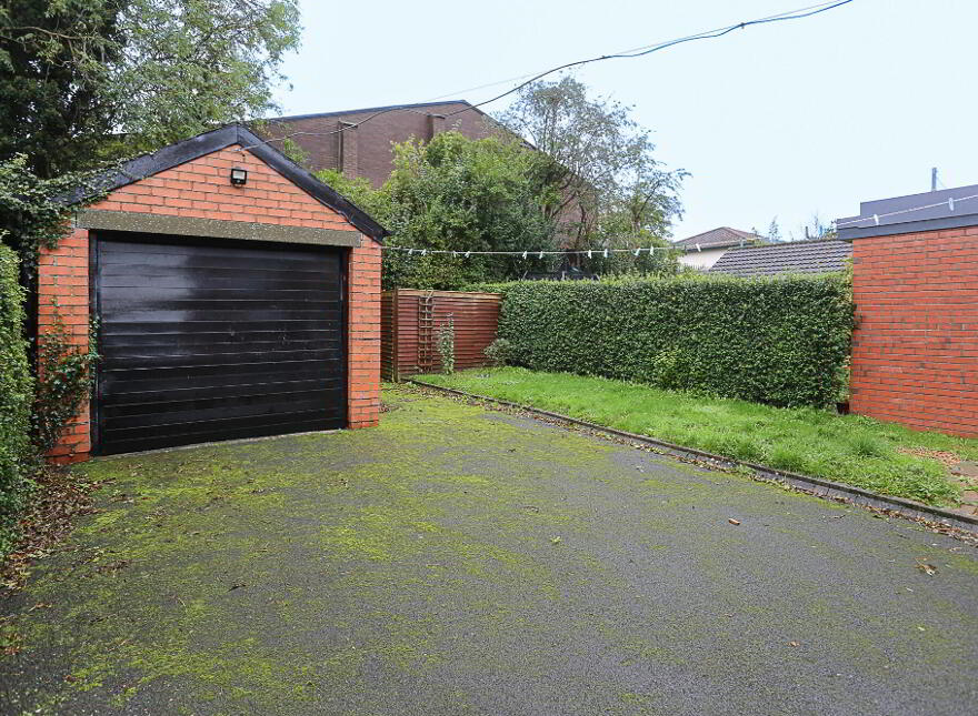 16 Graham Gardens, Belfast, BT6 9FB
