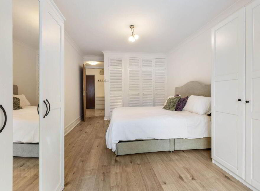 Apt 2 Verschoyle House, Mount Street Lower, Dublin 2, D02RR26