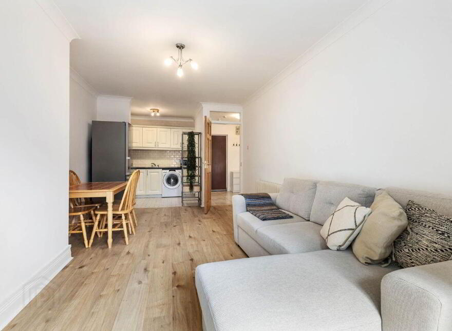 Apt 2 Verschoyle House, Mount Street Lower, Dublin 2, D02RR26