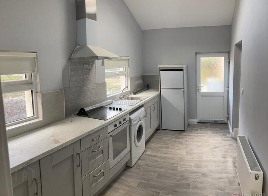 Whites House, Dromore, Ballinamore, N41C3V8
