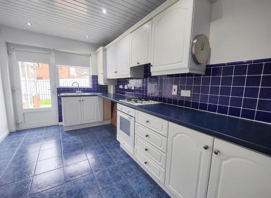 3 Lyndhurst Path, Belfast, BT13 3XY