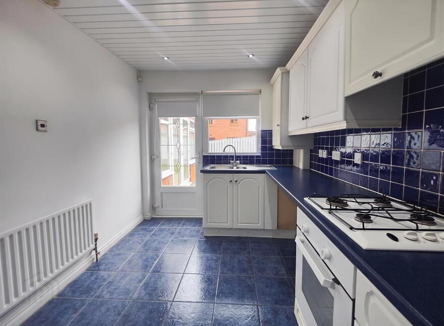 3 Lyndhurst Path, Belfast, BT13 3XY