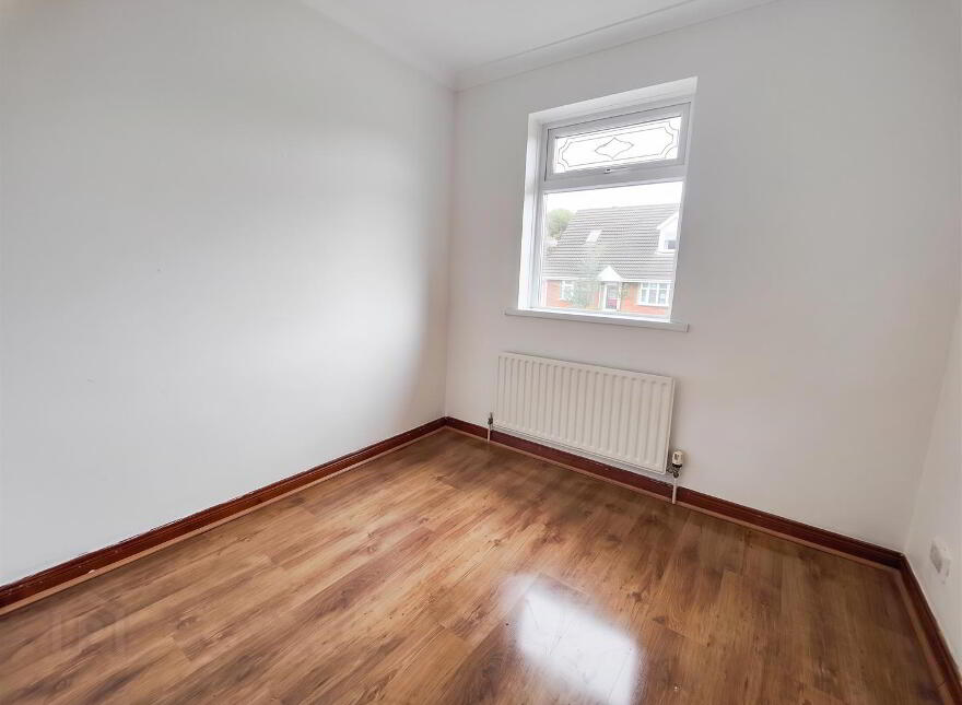 3 Lyndhurst Path, Belfast, BT13 3XY