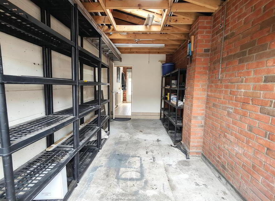 3 Lyndhurst Path, Belfast, BT13 3XY