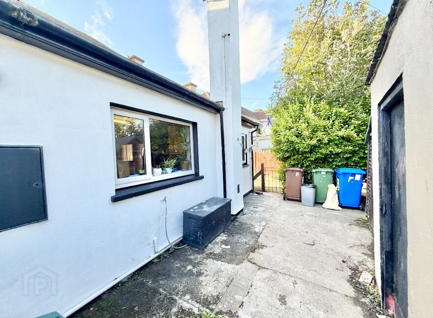 No. 75 Holy Cross, Charleville, P56F658