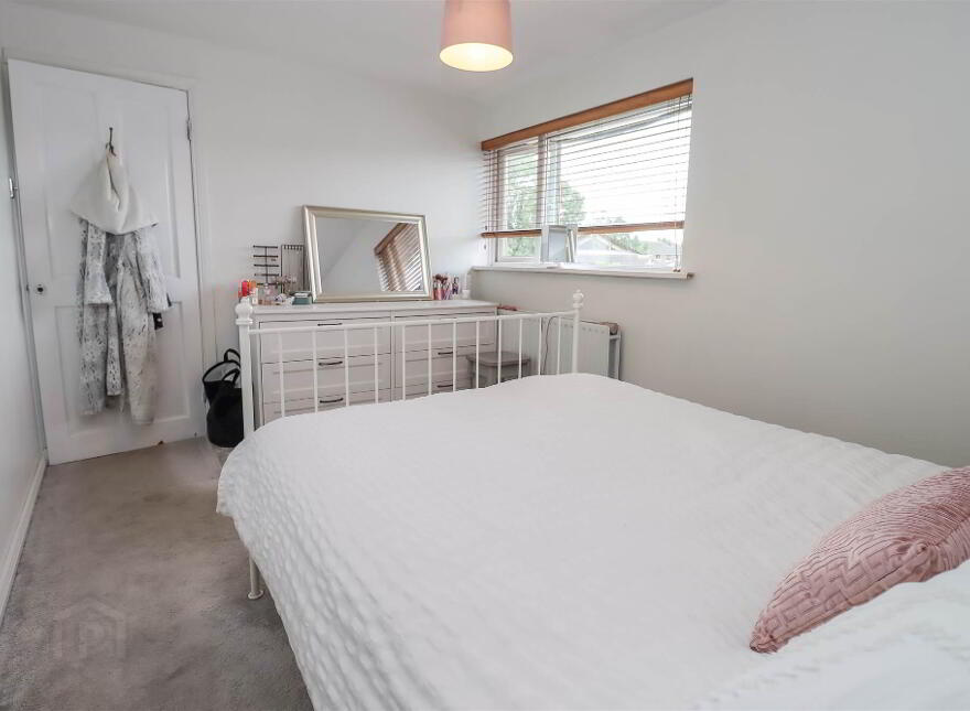 39 Brooklands Road, Dundonald, Belfast, BT16 2PD