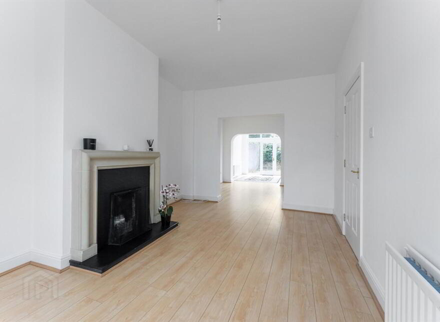11 Kilwarlin Crescent, Hillsborough, BT26 6QF