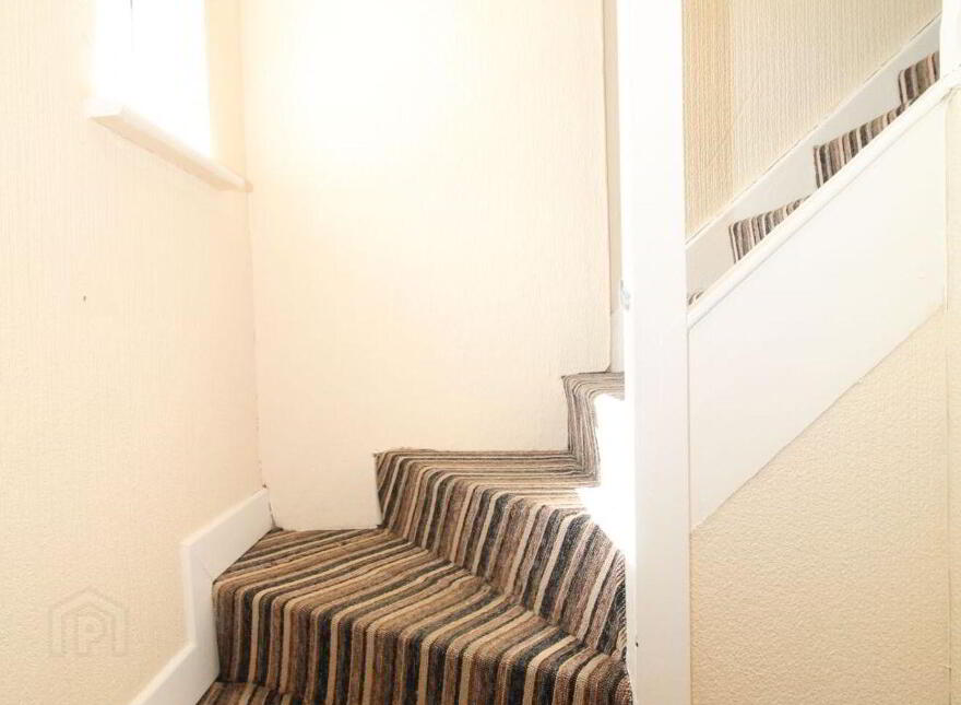 18 Drumbane, Birr, R42W135
