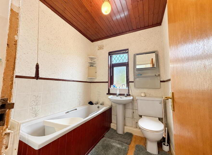 25 Glenbank Drive, Belfast, BT14 8BJ