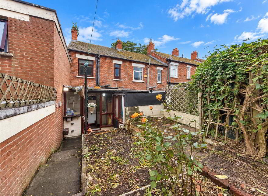 25 Glenbank Drive, Belfast, BT14 8BJ