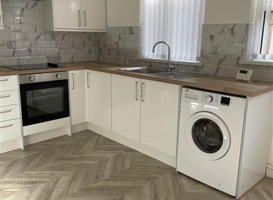 9 Dunraven Parade, Belfast, BT5 6BT