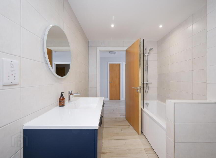 70 Stranmillis Wharf, Belfast, BT9 5GN
