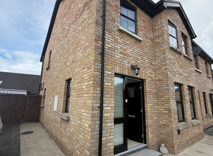 30 Glenview Manor, Strabane, BT82 8FA