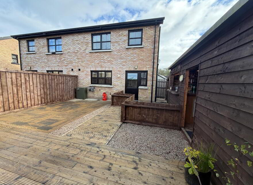 30 Glenview Manor, Strabane, BT82 8FA